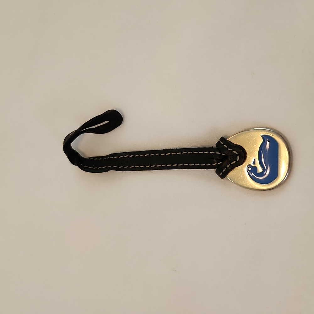 Dooney & Bourke Hang Tag